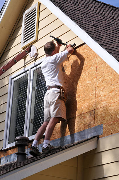 Siding Removal and Disposal in Cherryvale, KS